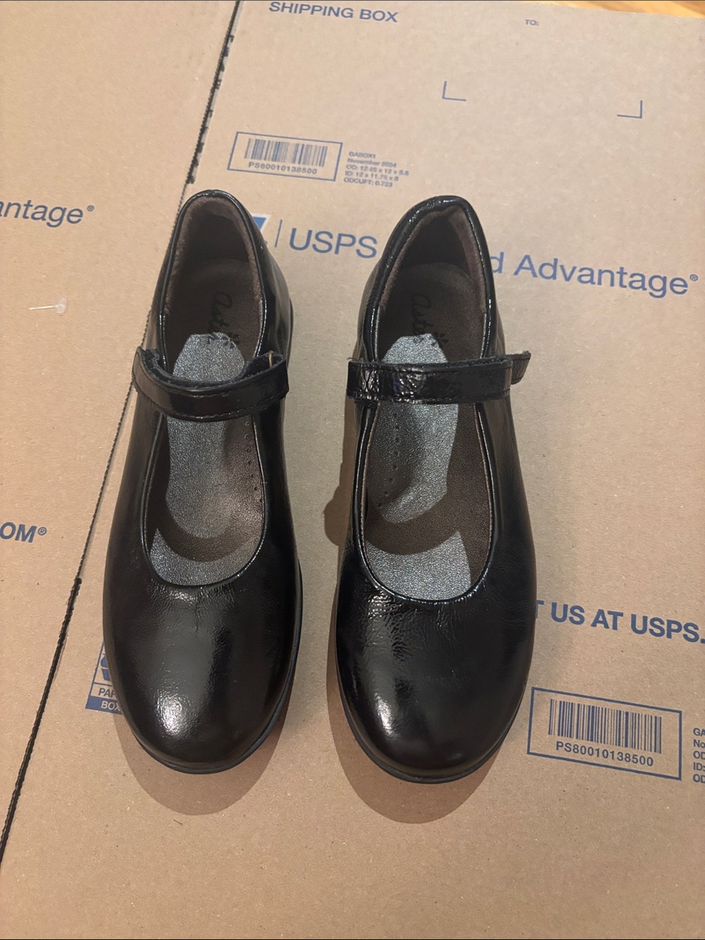 NWOT Aster Girls Black Patent Leather Mary Janes